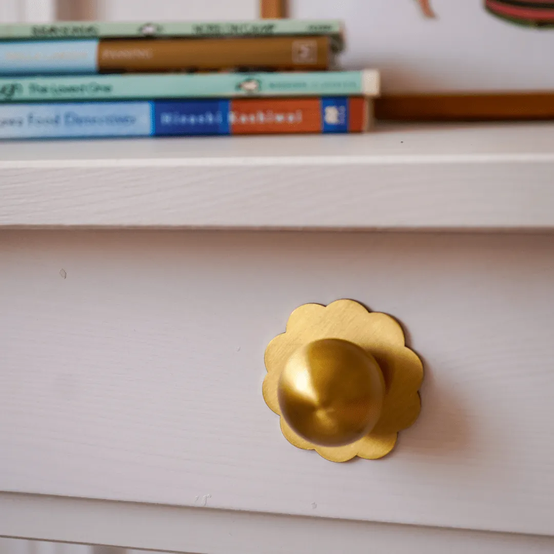 ADA Scallop Knob Backplate - Brass