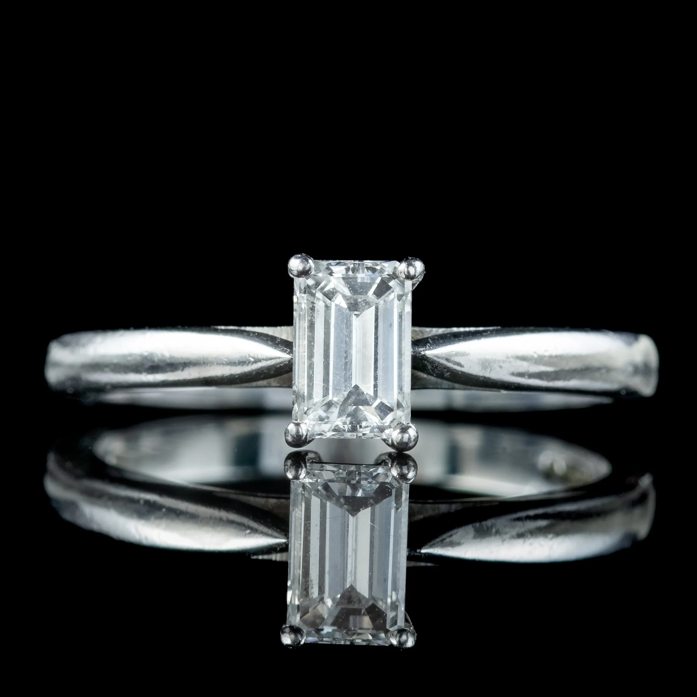 Art Deco Style Diamond Solitaire Ring 0.49ct VVS1 Diamond