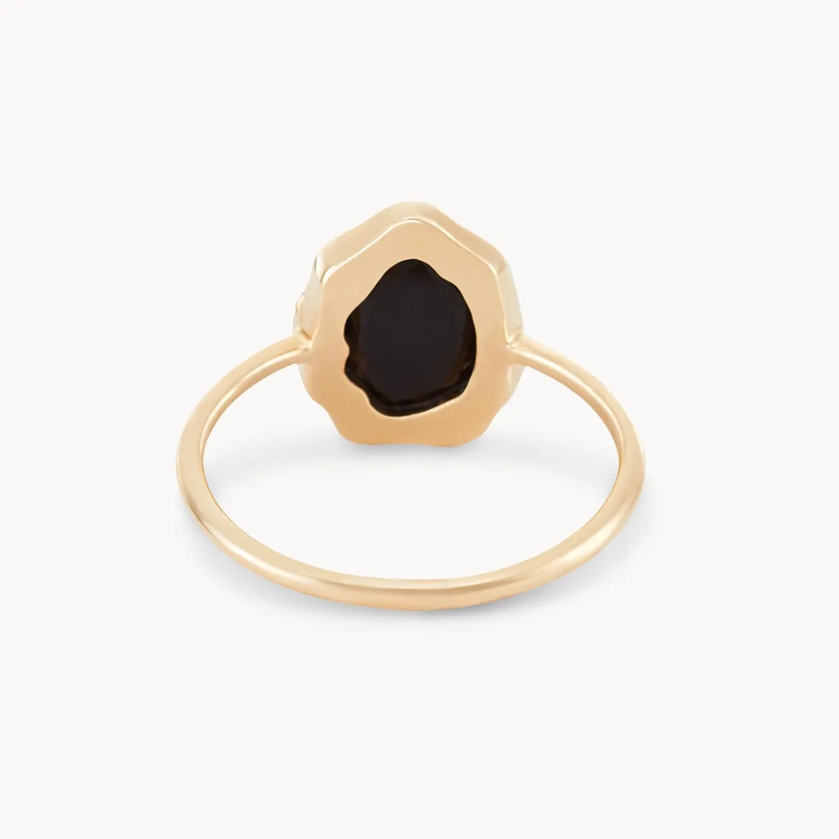 black onyx mood ring - 14k yellow gold