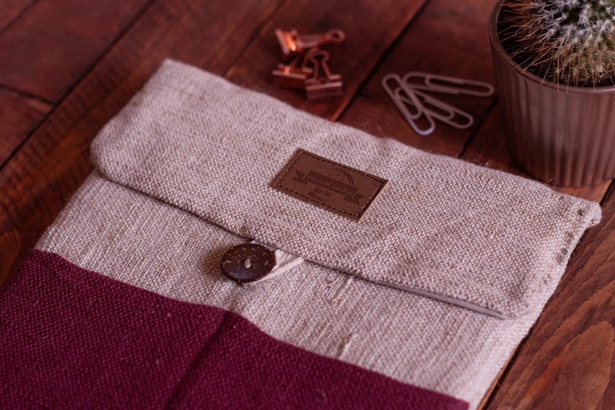 Handmade Hemp Tablet & E-Reader Universal Case Bag | Burgundy